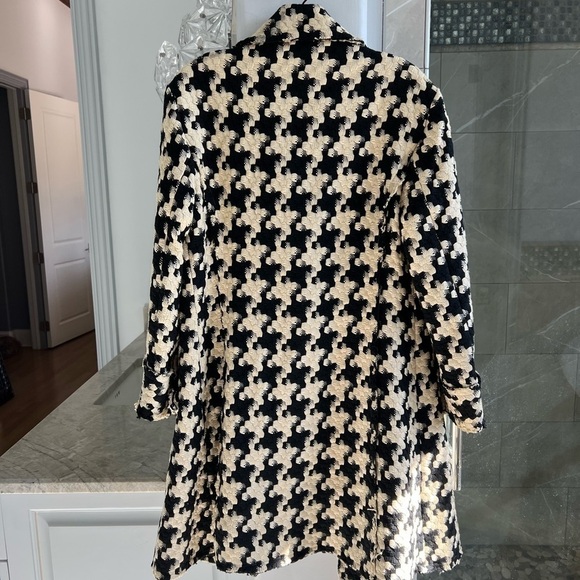 Alice + Olivia Stefan Notch Collar Coat Black Almond - Picture 11 of 13